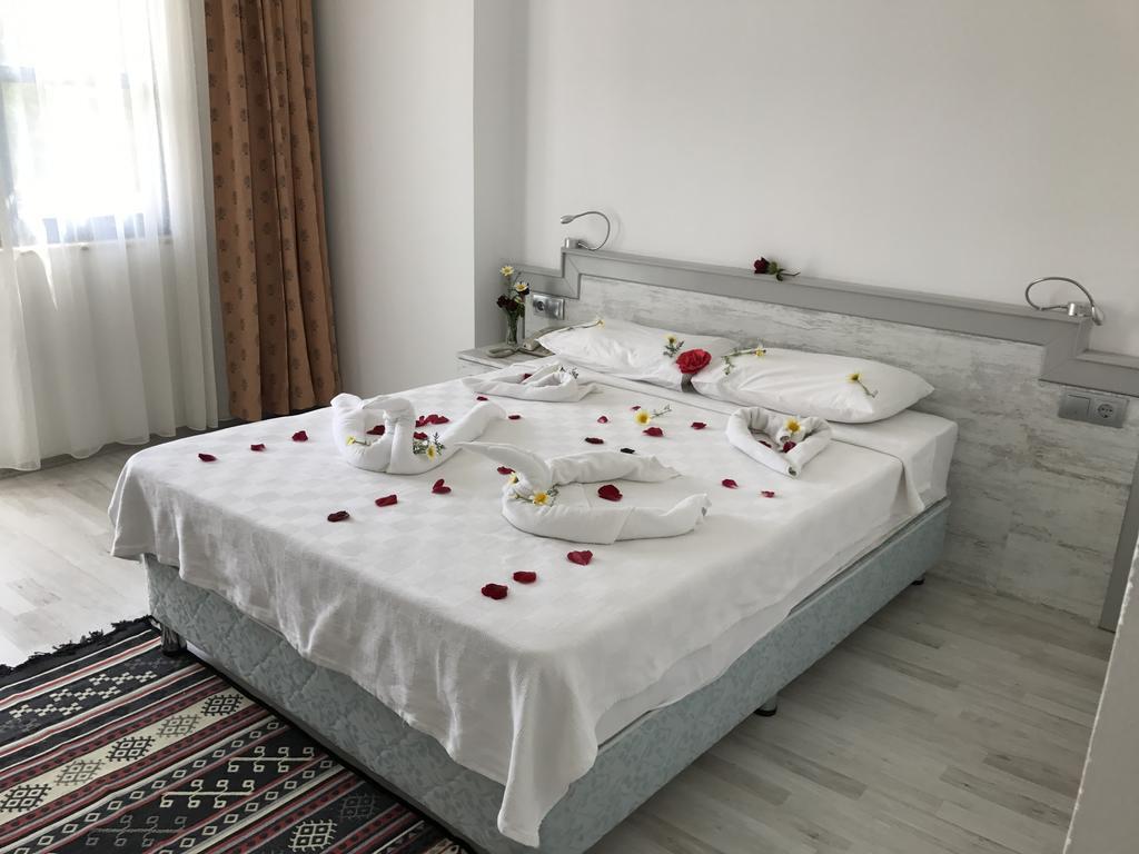 Aymes Hotel Fethiye Bagian luar foto